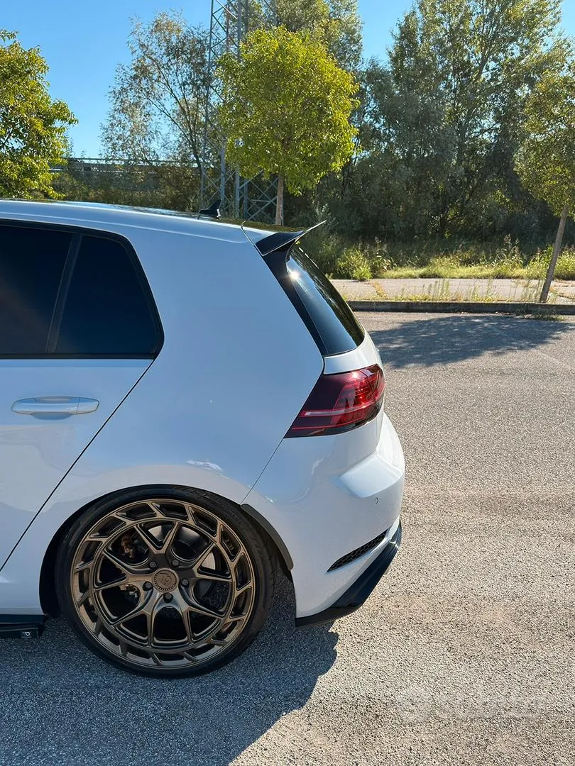 Volkswagen Golf 2018 photo 3