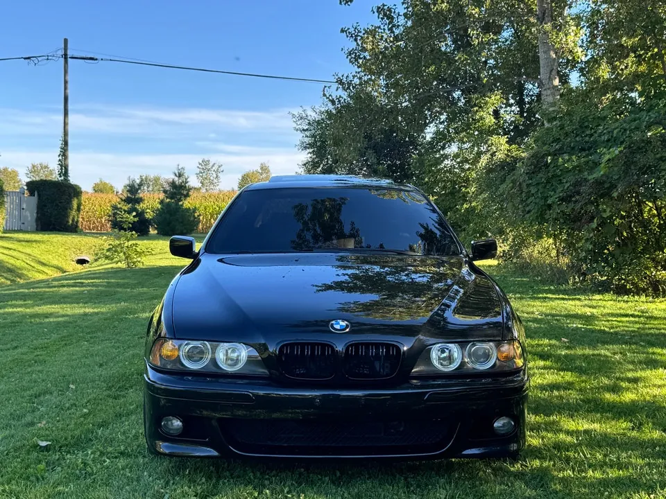 BMW 5Series 2002 photo 2