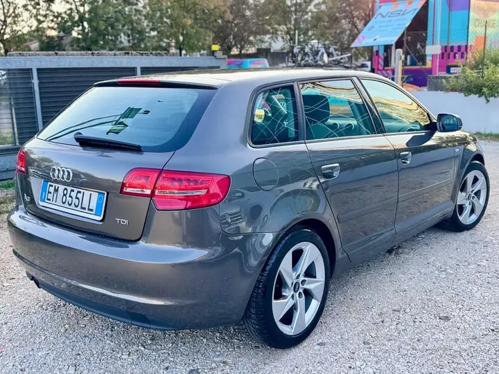 Audi A3 2012 photo 3