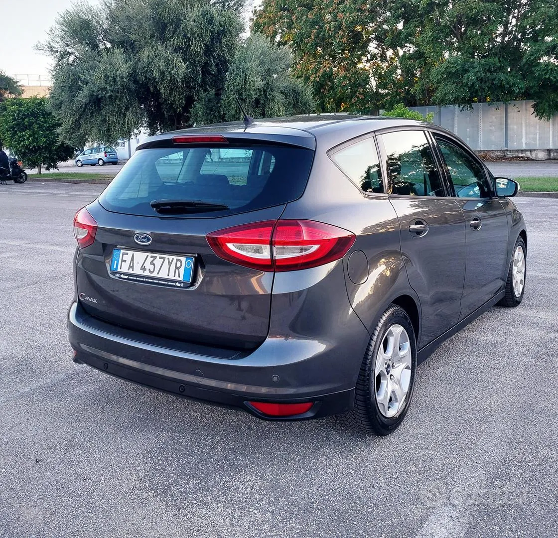 Ford C-Max 2015 photo 4