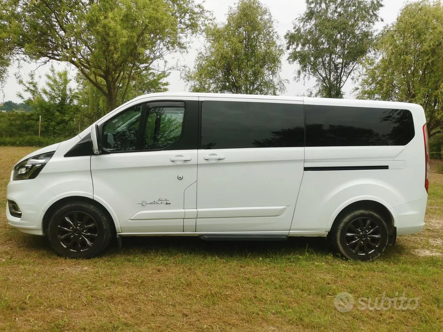 Ford Tourneo Custom 2020 photo 2