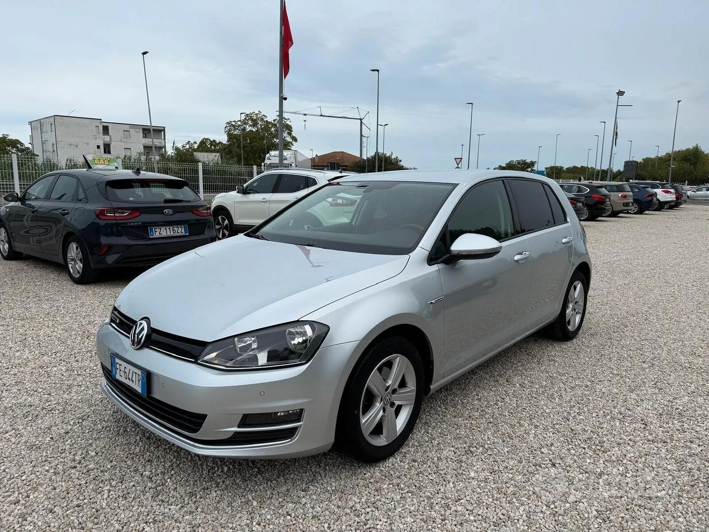 Volkswagen Golf 2016 photo 2