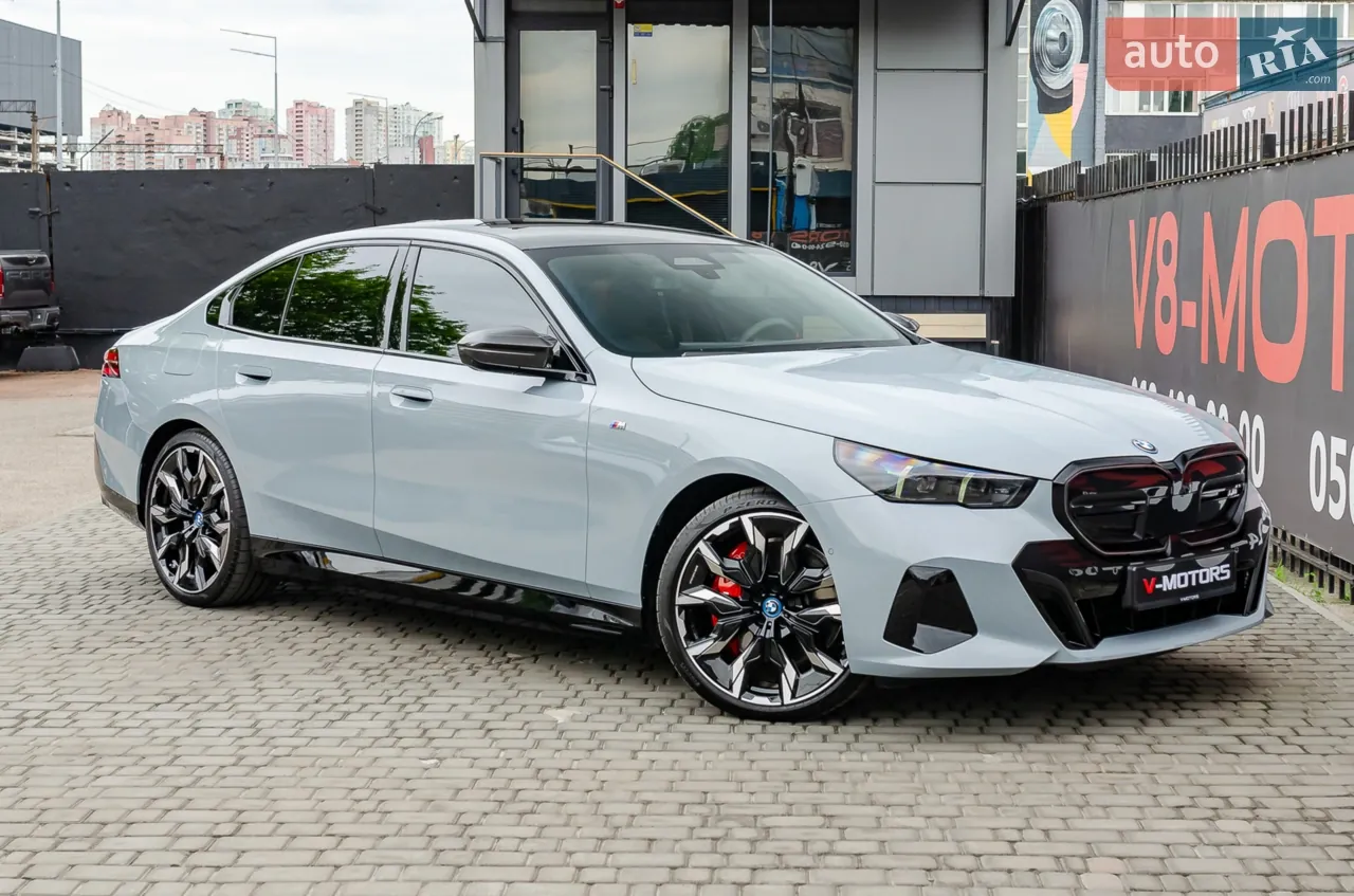 BMW I5