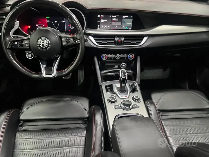 Alfa Romeo Stelvio 2023 photo 5