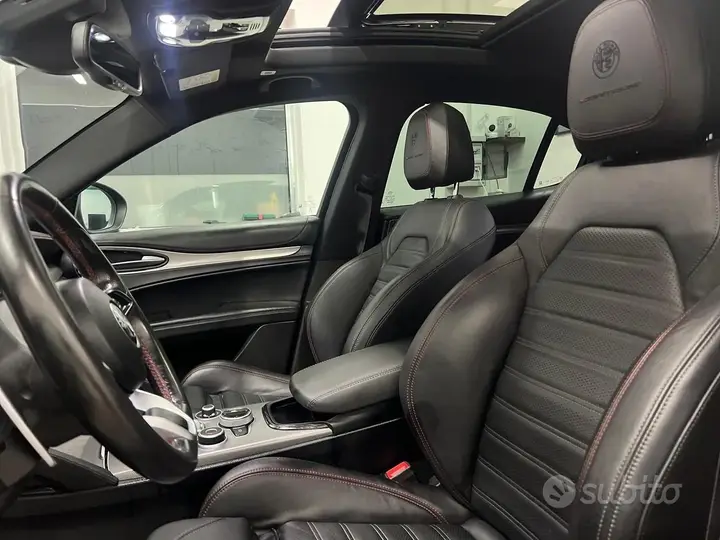 Alfa Romeo Stelvio 2023 photo 3