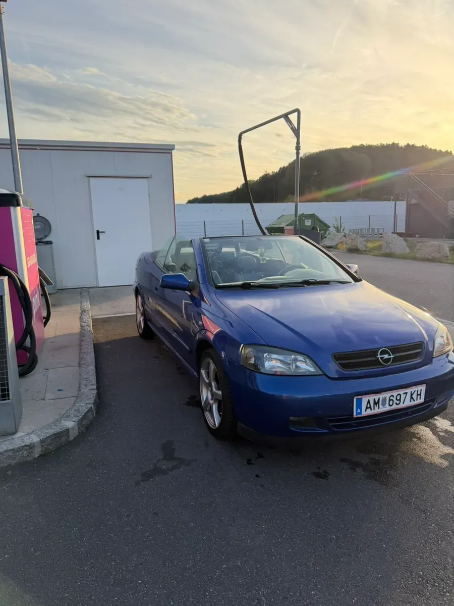 Opel Astra 2003 photo 2