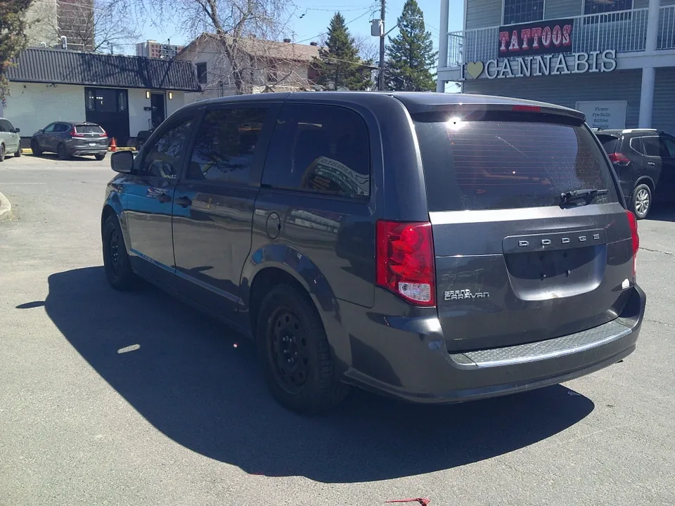 Dodge Grand Caravan 2018 photo 4