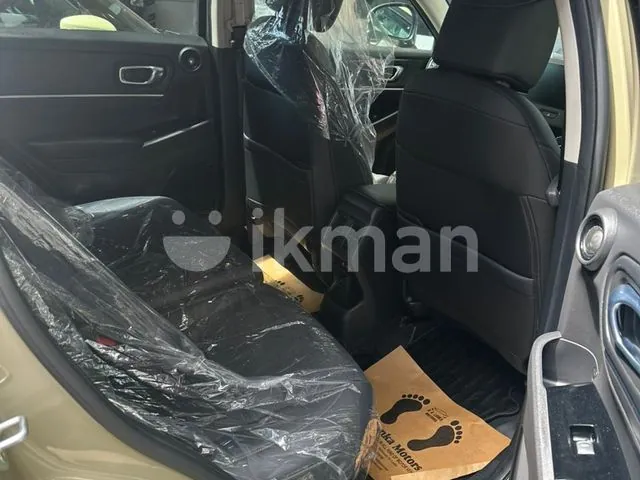 Honda Vezel 2023 photo 4