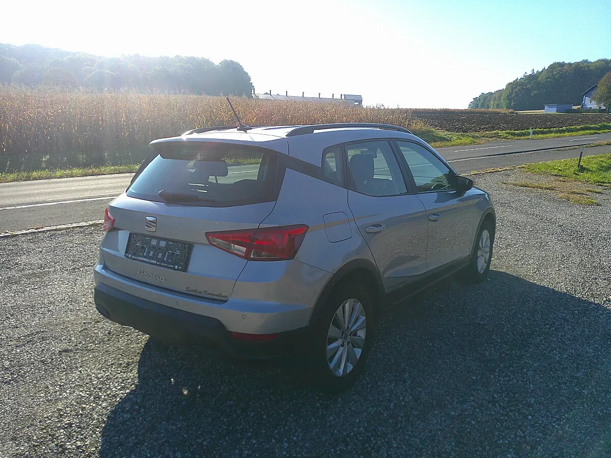 Seat Arona 2021 photo 2