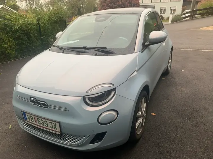 Fiat 500E 2021 photo 2