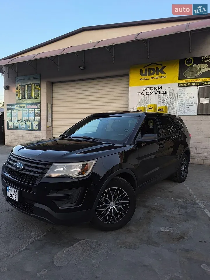Ford Explorer 2017 photo 2