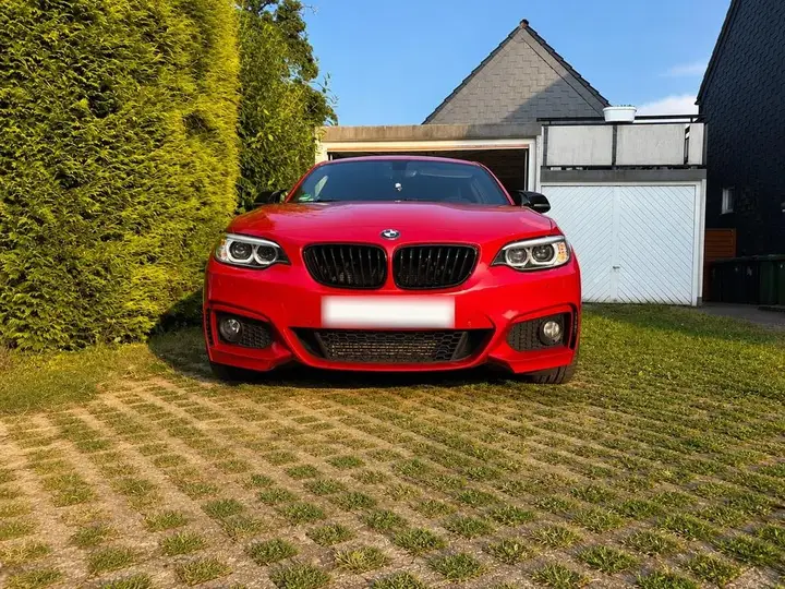 BMW 220I