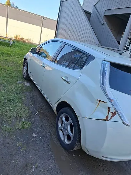 Nissan Leaf 2012 photo 5