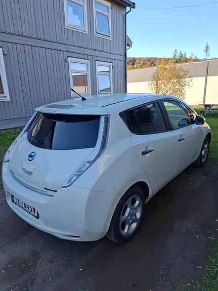 Nissan Leaf 2012 photo 4