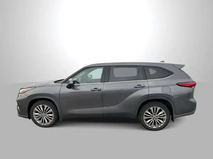 Toyota Highlander 2022 photo 5