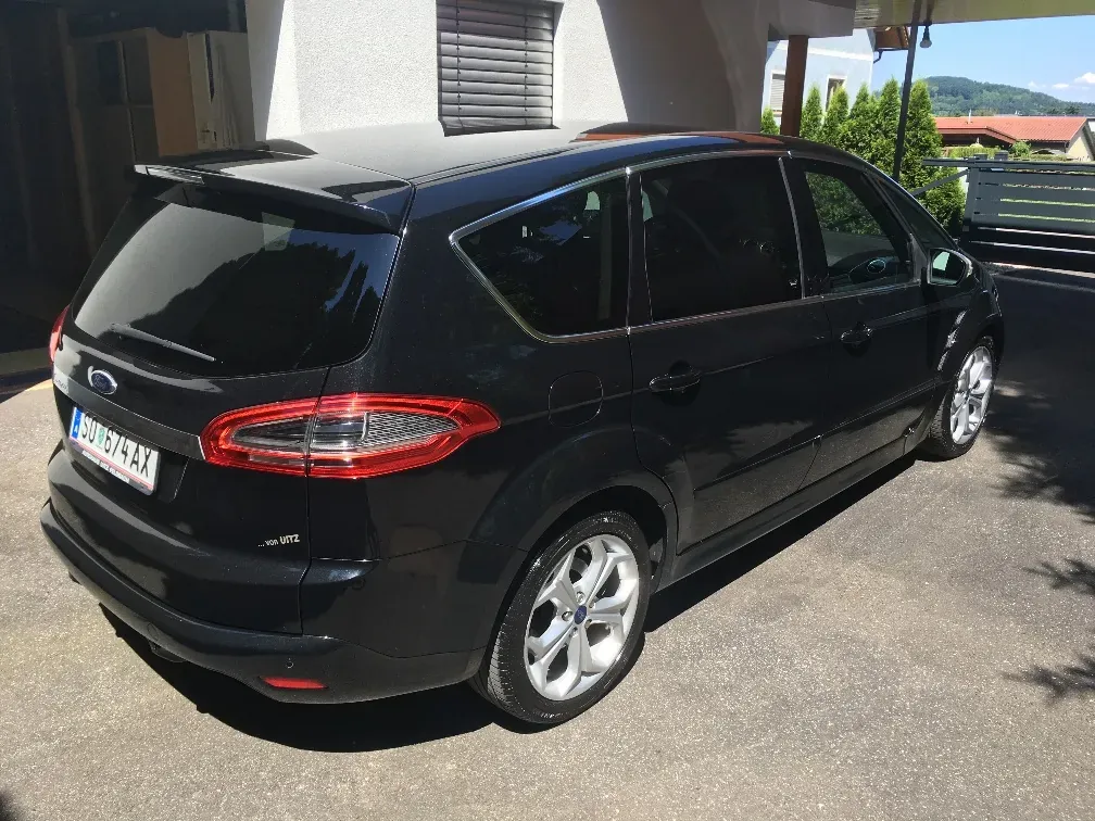 Ford S-Max 2013 photo 2