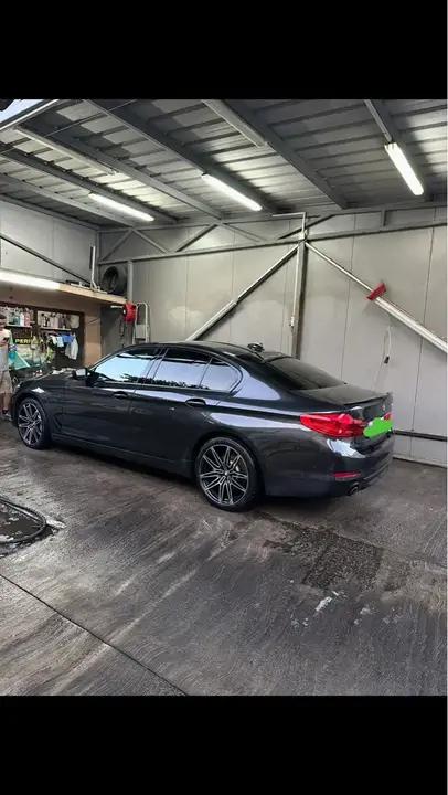 BMW 5 Series 2019 photo 3