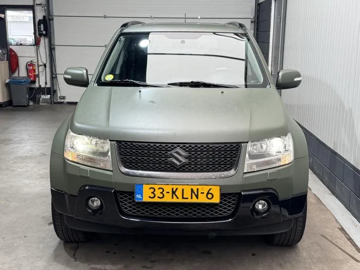 Suzuki Grand Vitara 2010 photo 2
