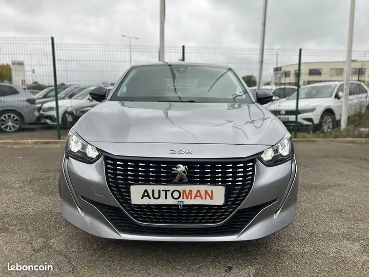 Peugeot 208 2023 photo 2