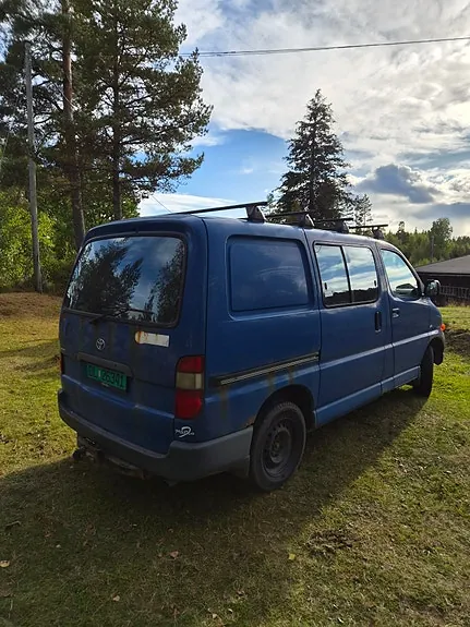 Toyota Hiace 2005 photo 5