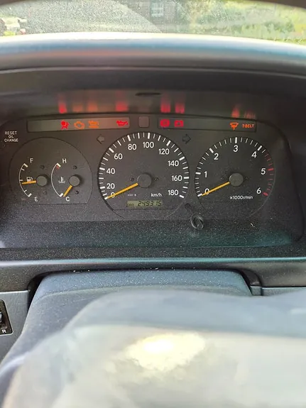 Toyota Hiace 2005 photo 2