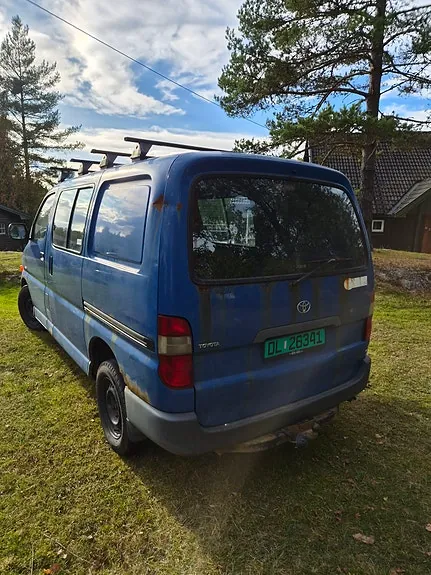 Toyota Hiace 2005 photo 4