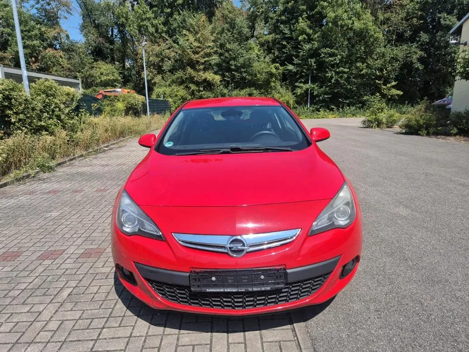 Opel Astra Gtc