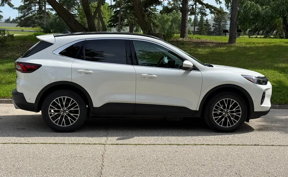 Ford Escape 2024 photo 4