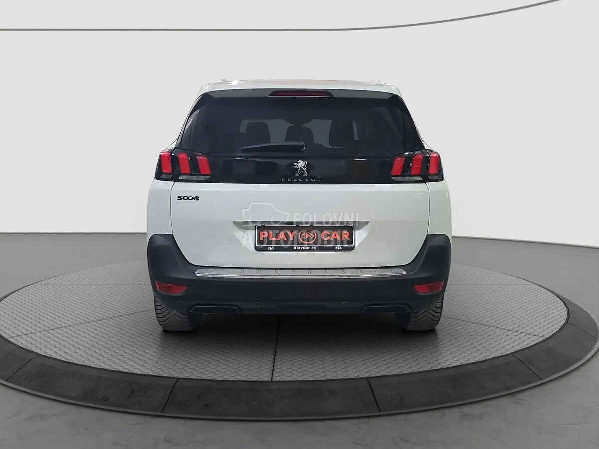 Peugeot 5008 2017 photo 4