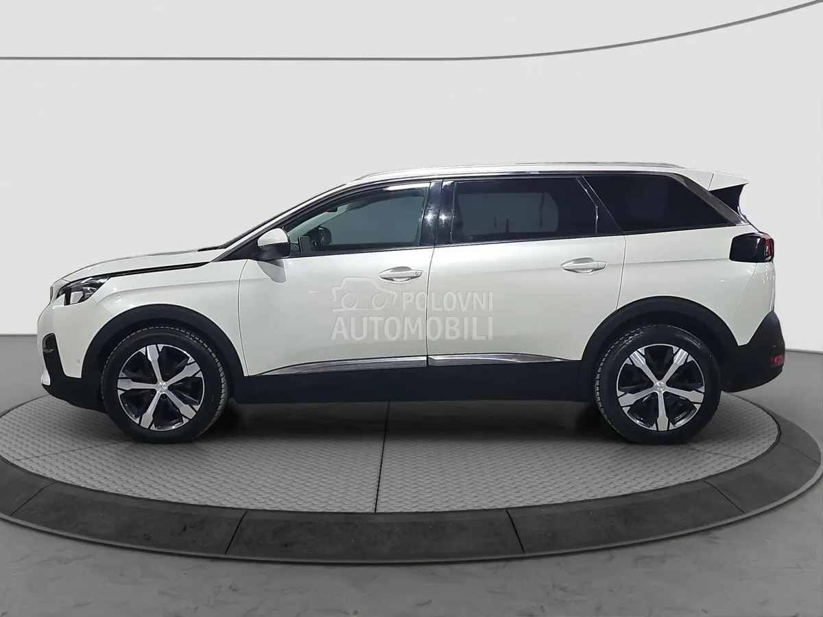 Peugeot 5008 2017 photo 2