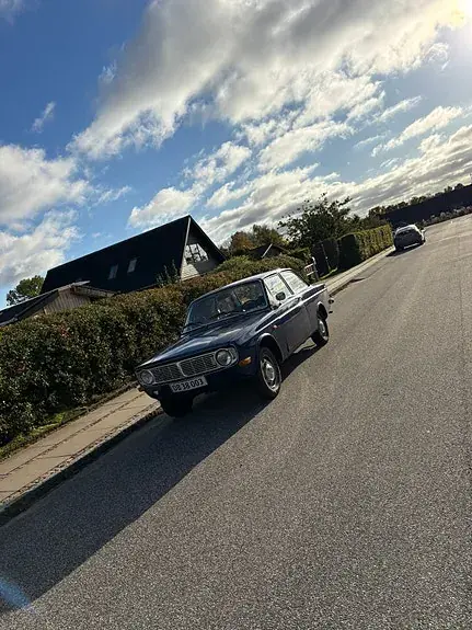 Volvo 142