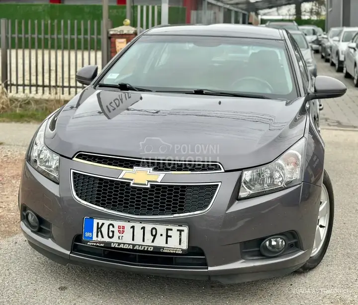 Chevrolet Cruze 2012 photo 2