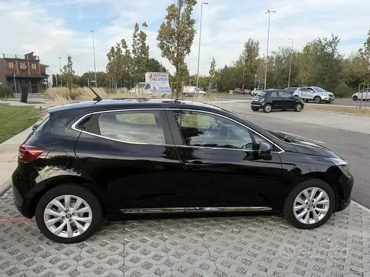 Renault Clio 2022 photo 4