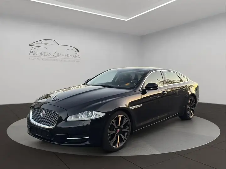 Jaguar Xj