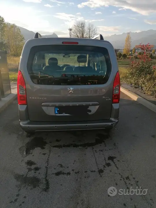 Peugeot Partner 2009 photo 2