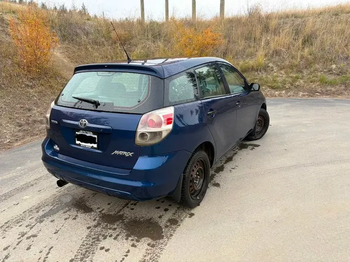 Toyota Matrix 2005 photo 2