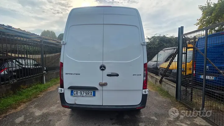 Mercedes-Benz Sprinter 2023 photo 5