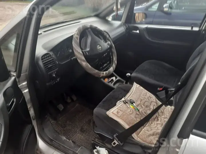 Opel Zafira 2001 photo 5