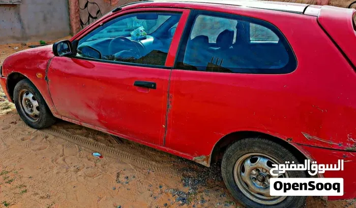 Mitsubishi Colt 2000 photo 2