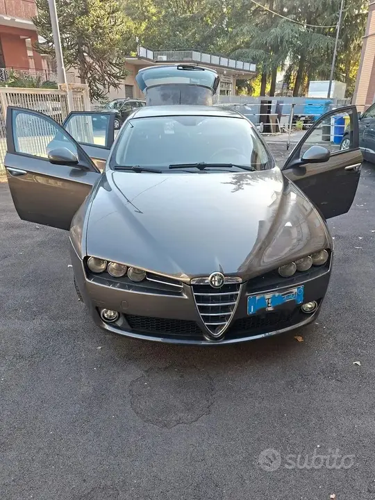 Alfa Romeo 159