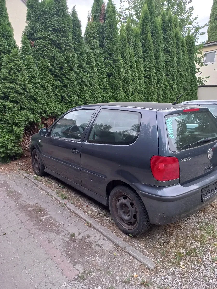 Volkswagen Polo 2000 photo 2