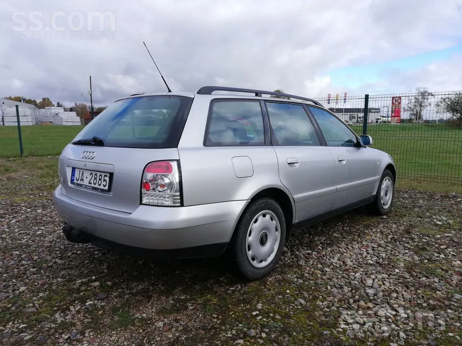 Audi A4 2000 photo 2