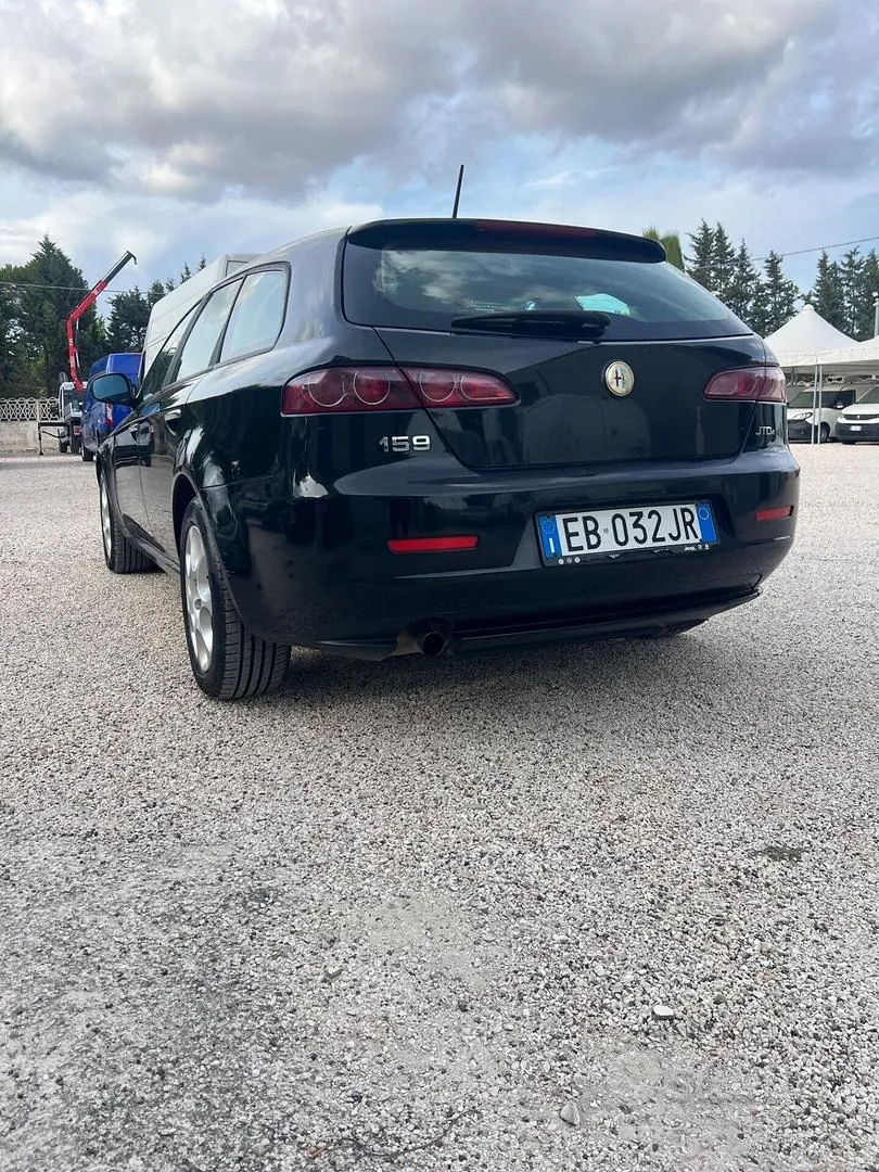 Alfa Romeo 159 2010 photo 4
