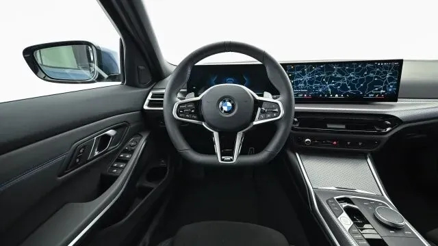 BMW 3 Series 2025 photo 2