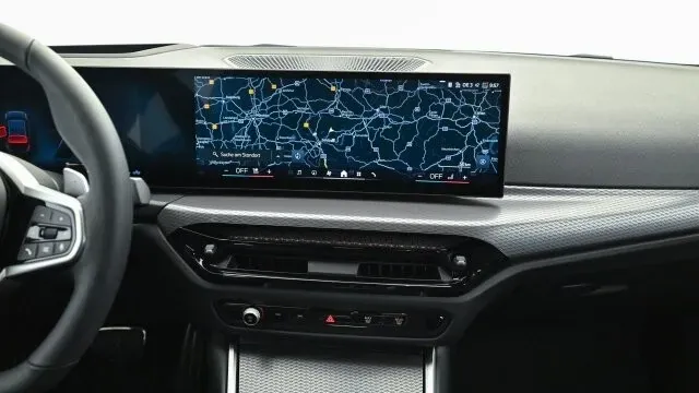 BMW 3 Series 2025 photo 3