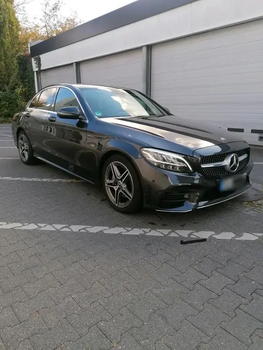 Mercedes-Benz C200