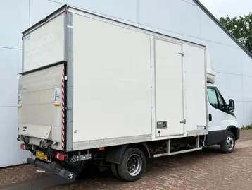 Iveco Daily 2023 photo 3