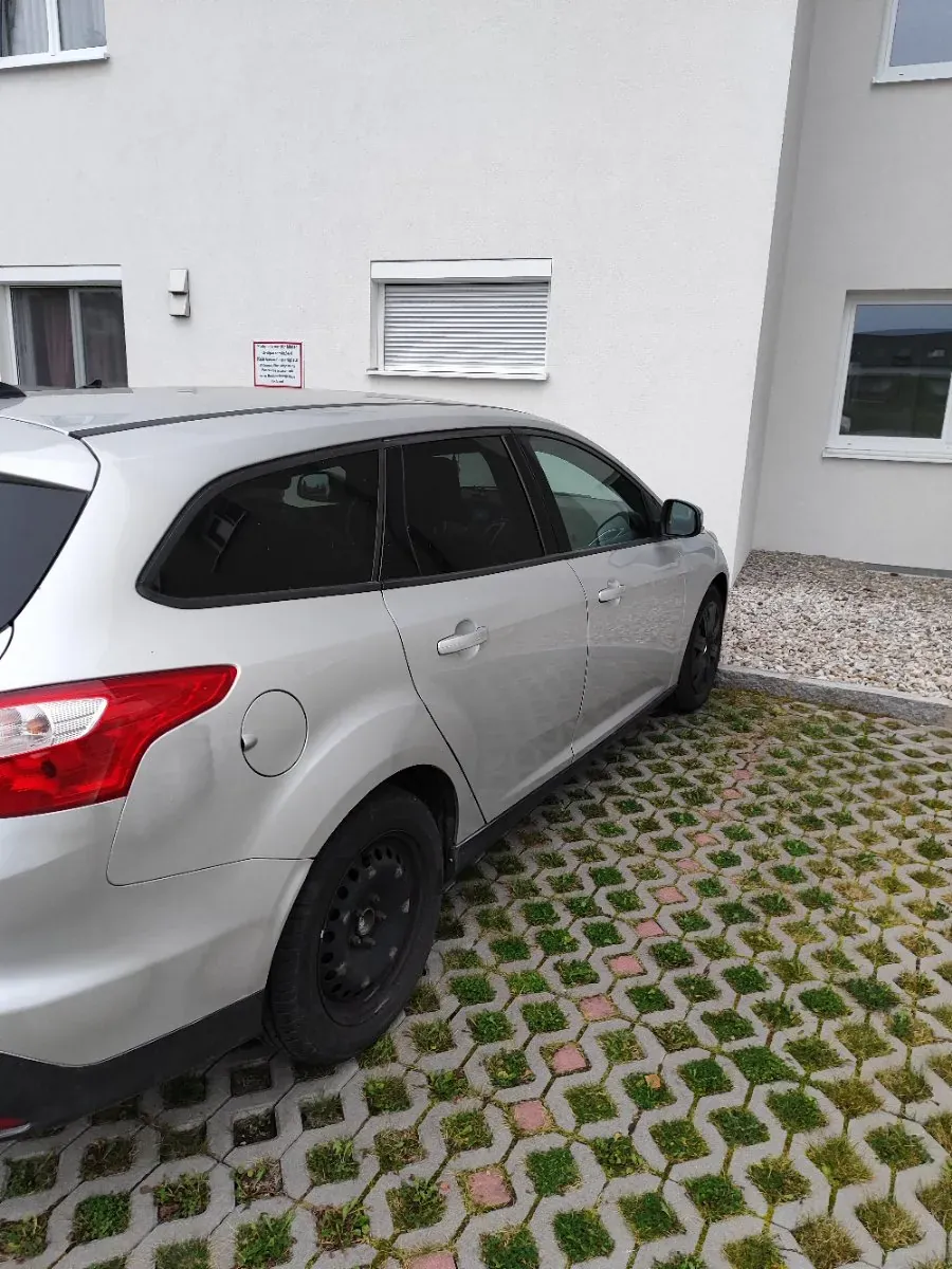 Ford Focus 2012 photo 2