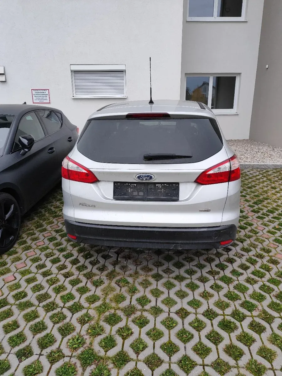 Ford Focus 2012 photo 3