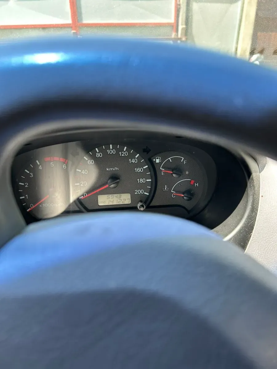Hyundai Accent 2003 photo 3